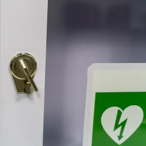 Επιτοίχιο Μεταλλικό Κουτί Απινιδωτή 42,5×18×42,5 cm