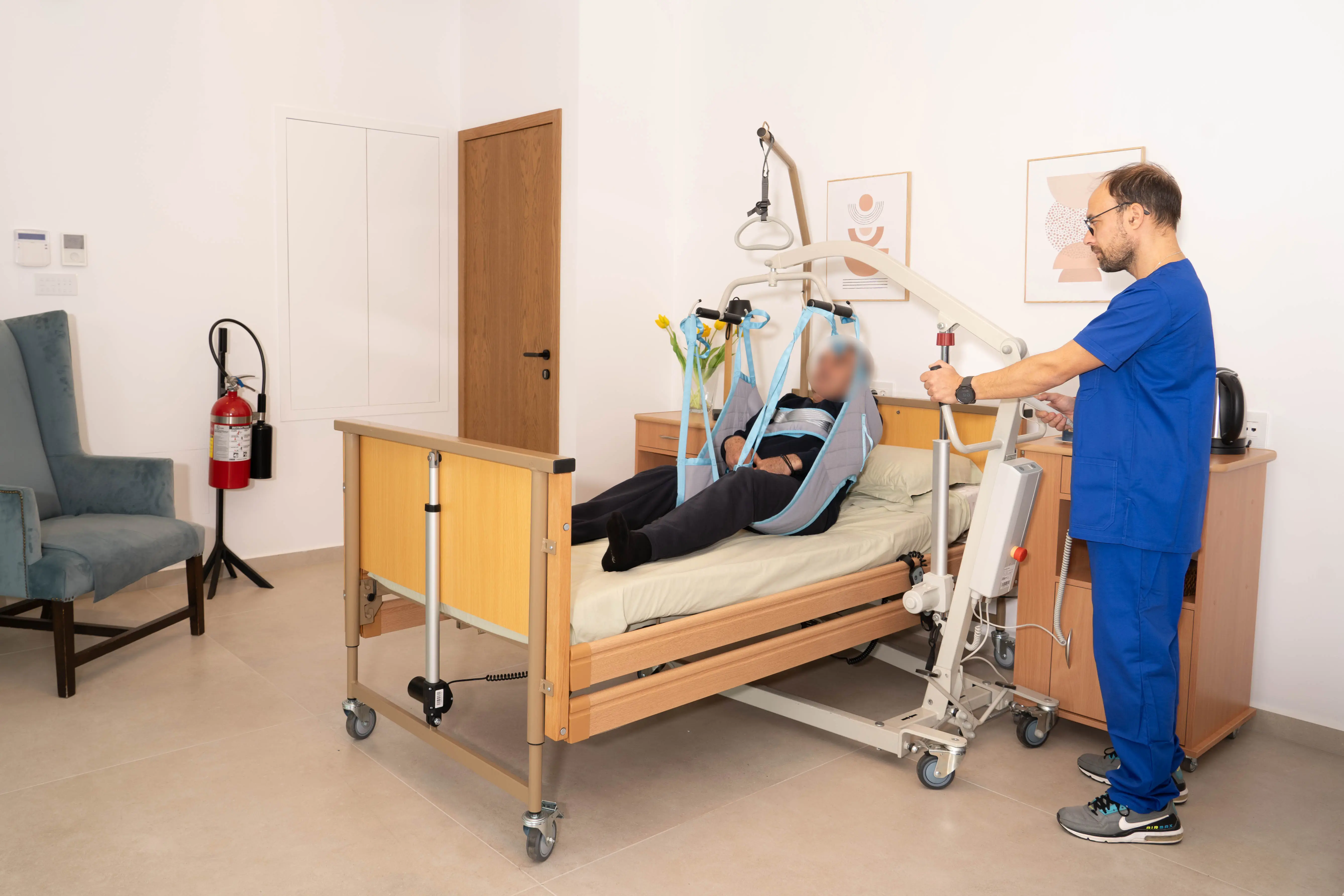Γερανός Ανύψωσης Ασθενών ACHILLEAS 150 kg – MOBIAK