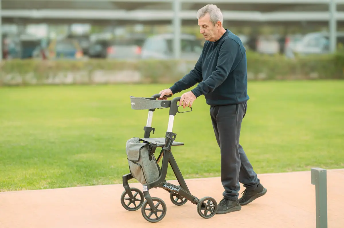 Rollator Walker Action White 136 kg – MOBIAK