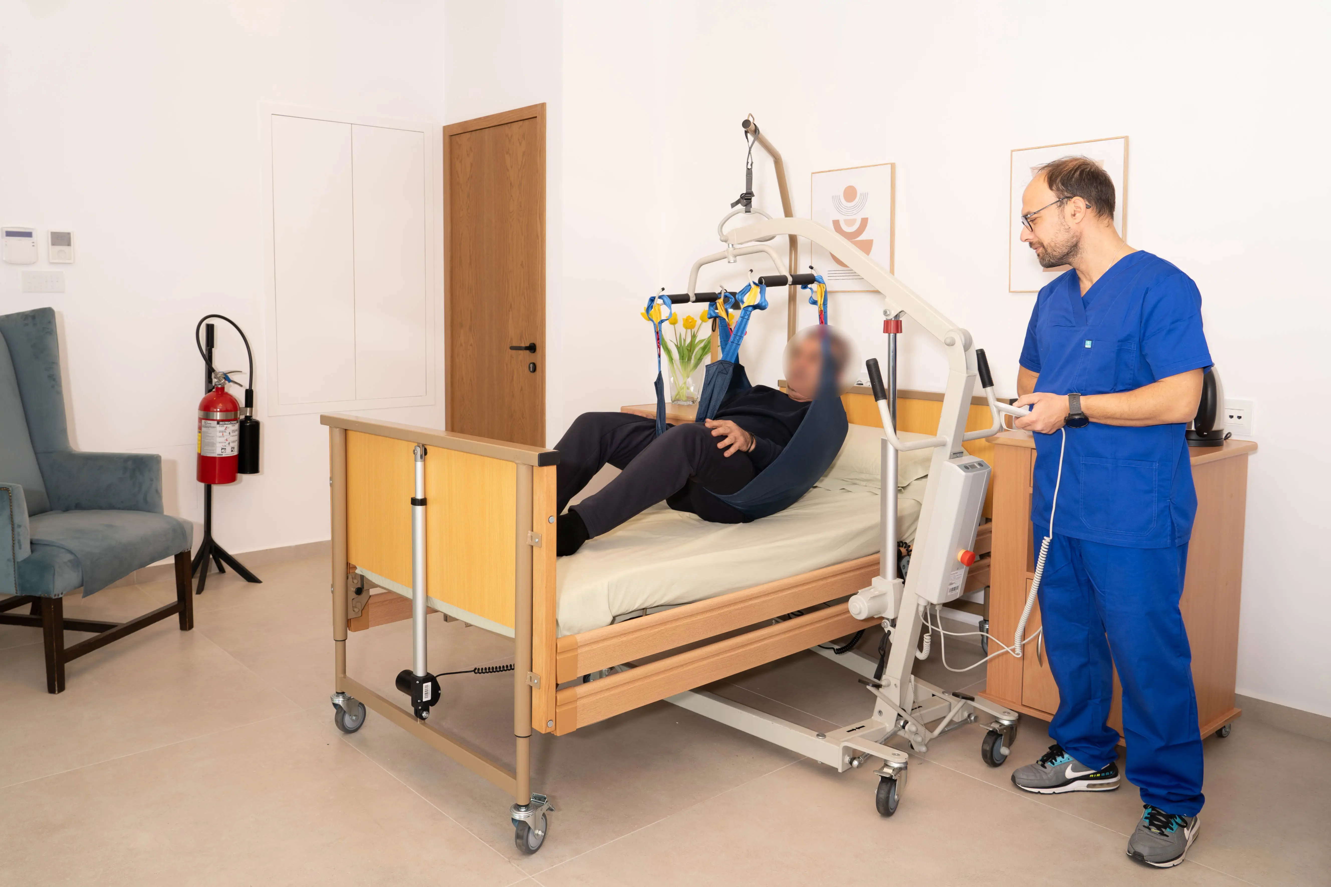 Γερανός Ανύψωσης Ασθενών ACHILLEAS 150 kg – MOBIAK
