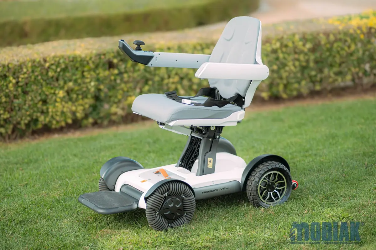 Ηλεκτροκίνητο Αναπηρικό Αμαξίδιο ROBODRIVE | MOBIAK