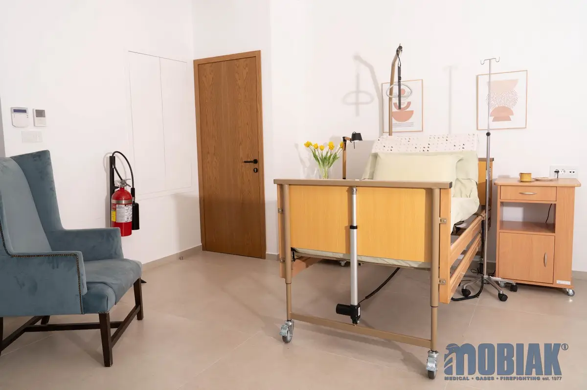 Κομοδίνο Νοσοκομειακό με Ρυθμιζόμενο Τραπεζάκι – MOBIAK