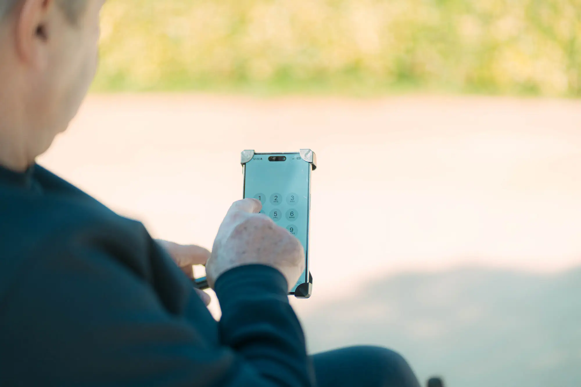 Βάση Τηλεφώνου Ηλεκτροκίνητου Αμαξιδίου VOYAGER | MOBIAK